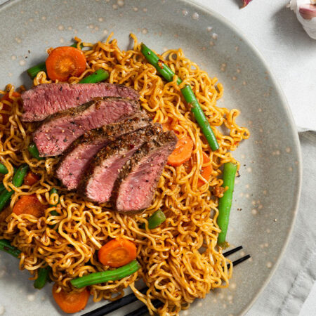 NOODLES & BEEF
